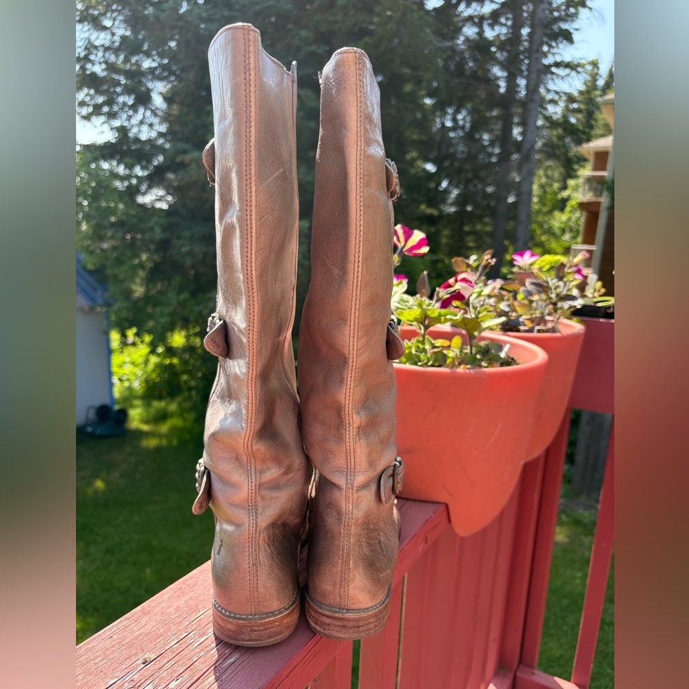 Frye Vintage Grey Leather Boots With Buckles~ Women’s Size 7 - Picture 4 of 11